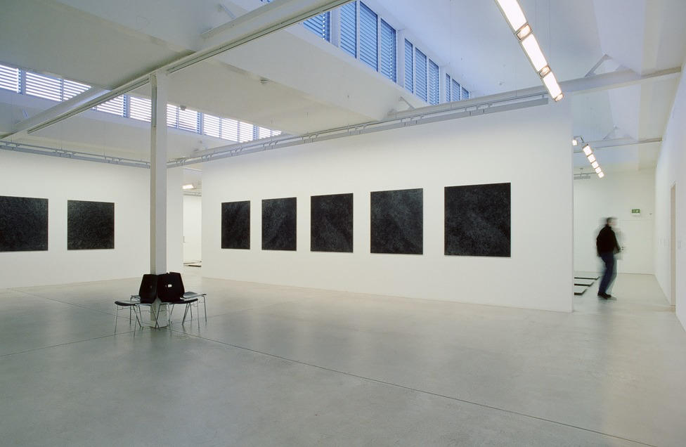 <p>Installation view, Fotomuseum Winterthur, Christian Schwager</p>